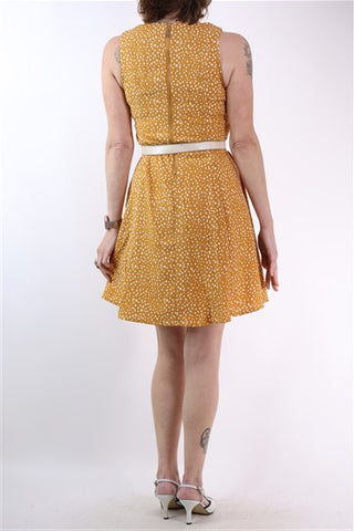 שמלה מעוצבת נקודות במוקה- XS-S שמלה מעוצבת נקודות במוקה- XS-S