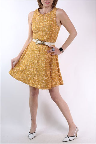 שמלה מעוצבת נקודות במוקה- XS-S שמלה מעוצבת נקודות במוקה- XS-S