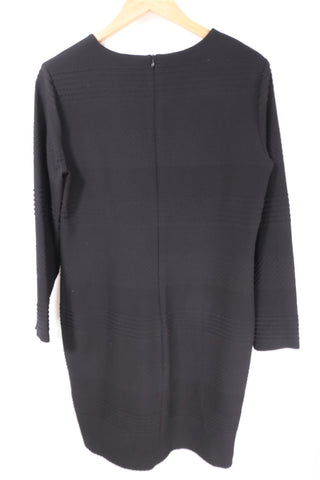 שמלה קלאסית בשחור- XL שמלה קלאסית בשחור- XL