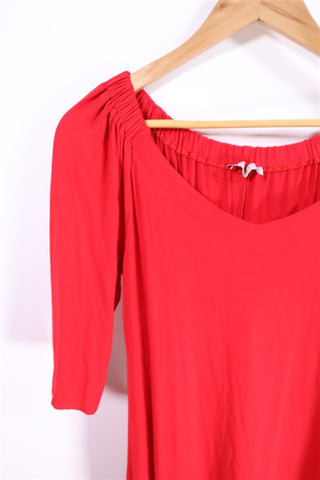 שמלה אופשולדרס מעוצבת באדום -L שמלה אופשולדרס מעוצבת באדום -L