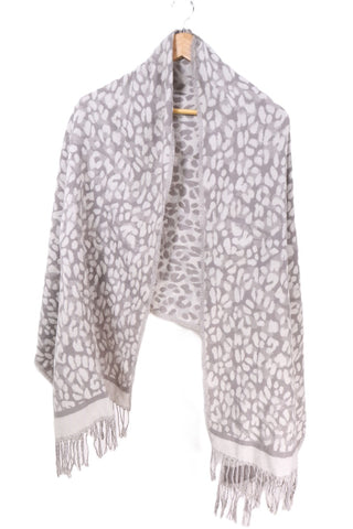 צעיף של בסטייל חברבורות באפור-OS צעיף של בסטייל חברבורות באפור-OS