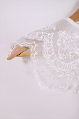 צעיף צווארון שיפון ותחרה בלבן- OS צעיף צווארון שיפון ותחרה בלבן- OS