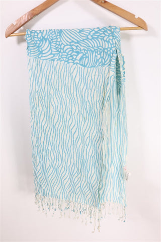 צעיף מוארך בשמנת ותכלת- OS צעיף מוארך בשמנת ותכלת- OS