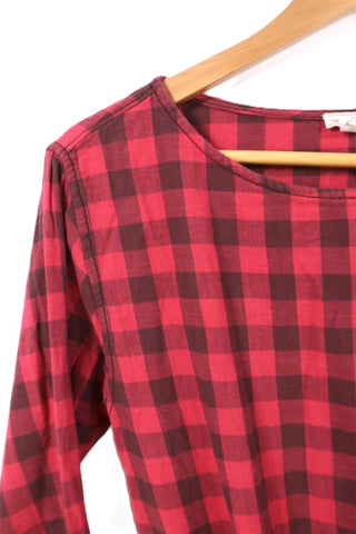 שמלת אוברסייז  GAP משבצות- XS-S שמלת אוברסייז  GAP משבצות- XS-S