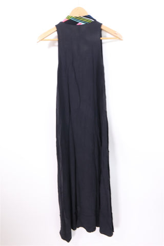 שמלה אתנית עם צווארון מעוצב- M-L שמלה אתנית עם צווארון מעוצב- M-L