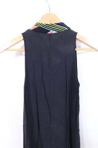 שמלה אתנית עם צווארון מעוצב- M-L שמלה אתנית עם צווארון מעוצב- M-L