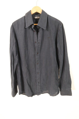 חולצה מכופתרת  LEE בשחור-L-XL חולצה מכופתרת  LEE בשחור-L-XL