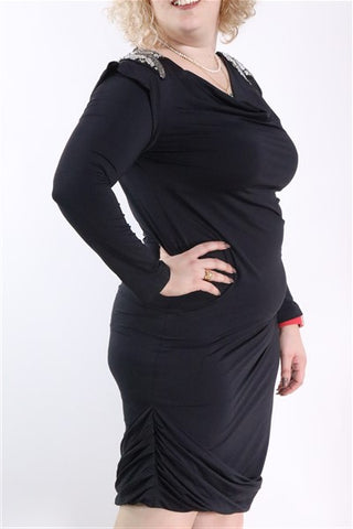 שמלה אלגנטית בשחור- M-L שמלה אלגנטית בשחור- M-L
