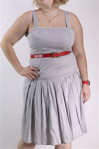 שמלה מעוצבת באפור- L שמלה מעוצבת באפור- L