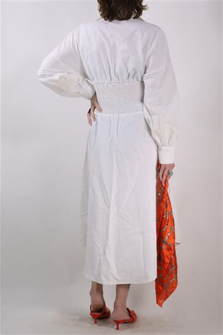 שמלה חצי מכופתרת בלבן- S שמלה חצי מכופתרת בלבן- S