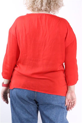 חולצה אדומה בגימור רשת- XL