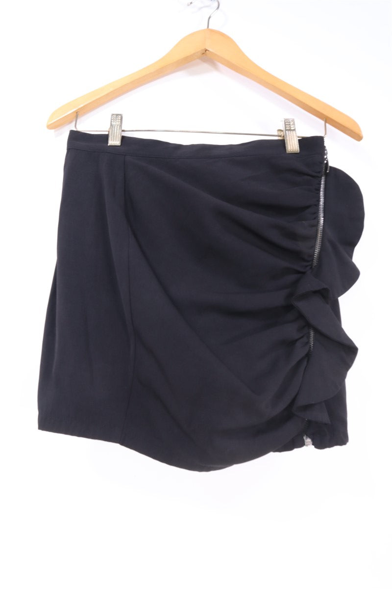חצאית מיני מעוצבת ZARA בשחור- XS, תמונה 1
