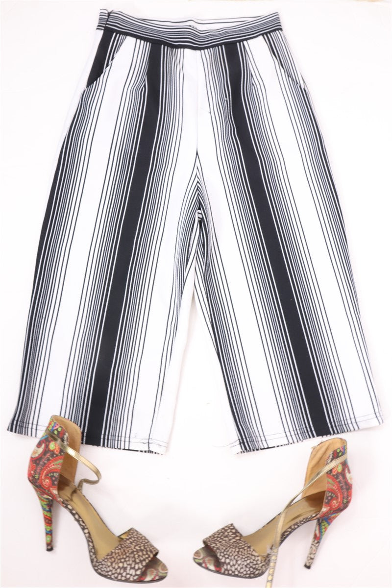 מכנסי פסים מתרחבים בלבן- XS