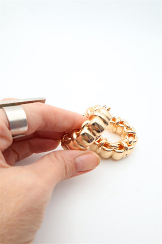 עגילי חישוק מעוצבים בזהב- OS