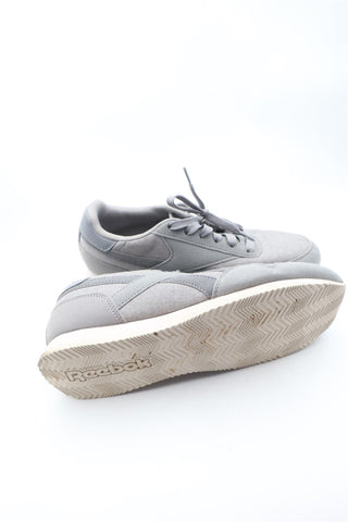 נעלי סניקרס באפור REEBOK- מידה 40