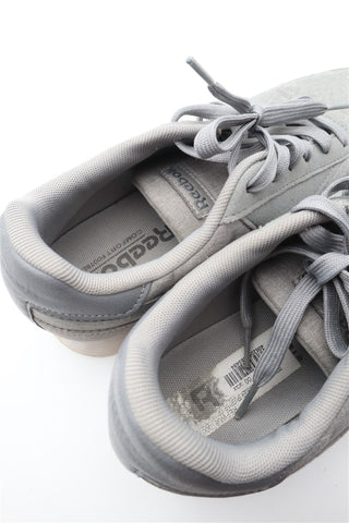 נעלי סניקרס באפור REEBOK- מידה 40