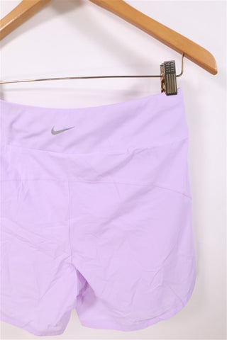 מכנסיים שורט NIKE ספורטיבי בלילך-S