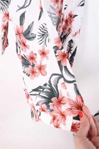 עליונית קימונו פרחונית בשמנת- OS