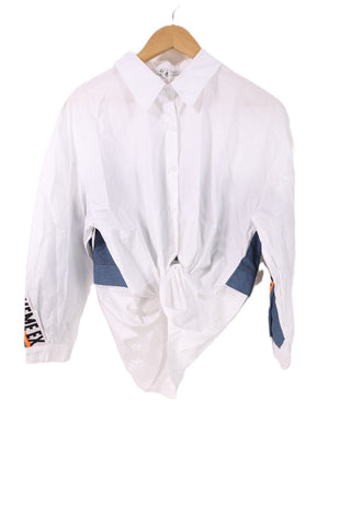 חולצה חדשה בלבן וגינס- M