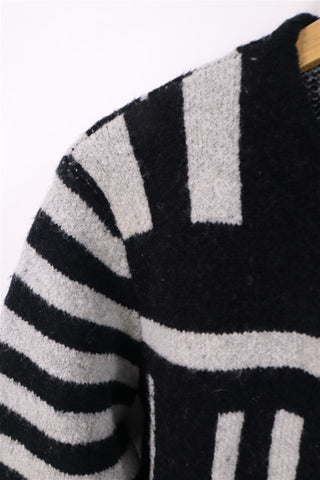 עליונית סריג גאומטרית בשחור ואפור - L