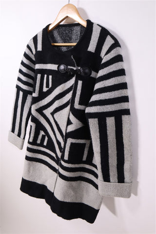 עליונית סריג גאומטרית בשחור ואפור - L