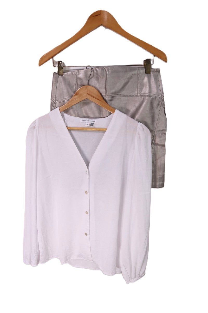 חולצה מעוצבת בלבן- M