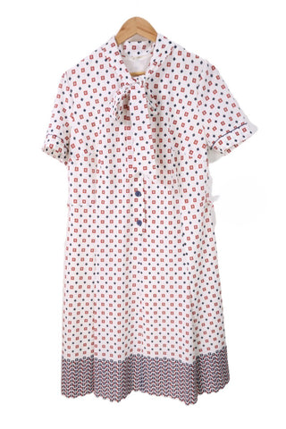 שמלת וינטיג מעוצבת בלבן-L-XL