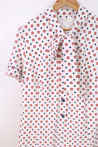 שמלת וינטיג מעוצבת בלבן-L-XL