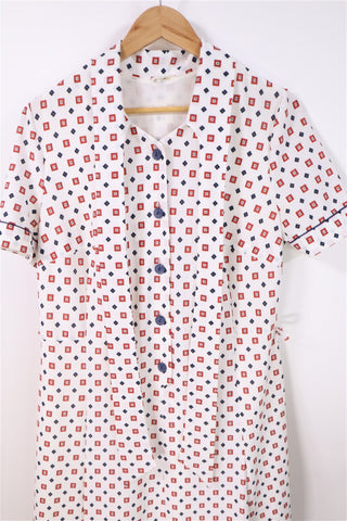 שמלת וינטיג מעוצבת בלבן-L-XL