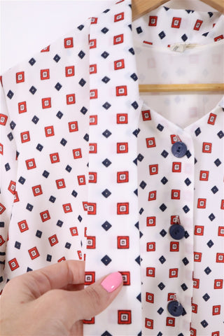 שמלת וינטיג מעוצבת בלבן-L-XL