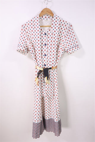 שמלת וינטיג מעוצבת בלבן-L-XL