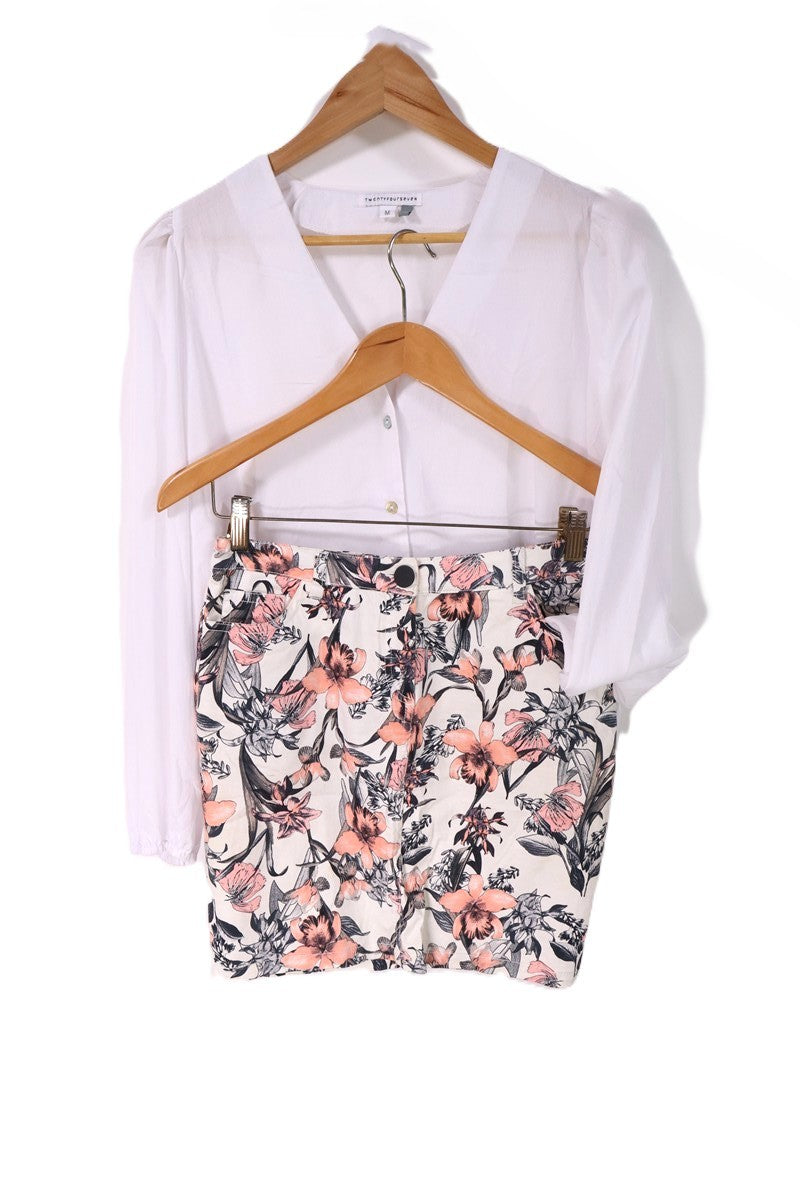 חצאית מיני בד עם פרחים -XS-S