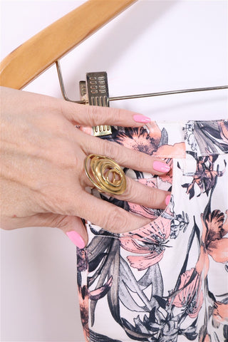 חצאית מיני בד עם פרחים -XS-S