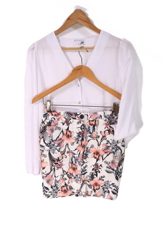 חצאית מיני בד עם פרחים -XS-S