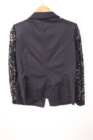 גקט תחרה בשחור- M-L