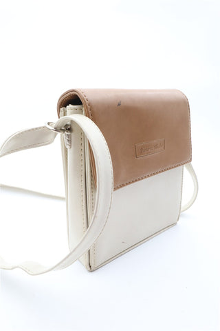 תיק וינטיג קופסתי מעור בחום ושמנת- OS