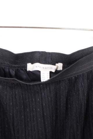 חצאית שכבות טול בשחור- M