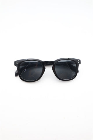 משקפי שמש מעוצבות בשחור -OS