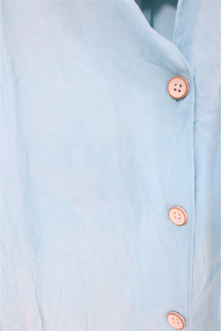 חולצה מכופתרת בתכלת- L