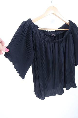 חולצת אופשולדרס נשפכת בשחור -M-L