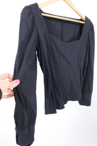 חולצה אלגנטית מעוצבת בשחור- L-XL