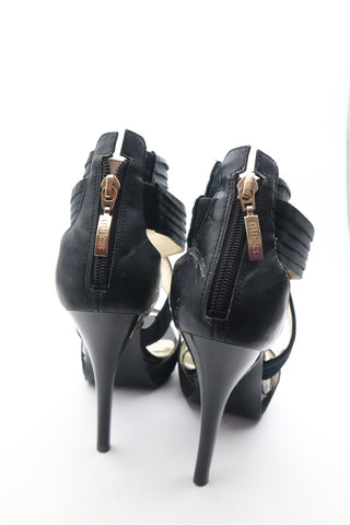 נעל עקב GUESS בשחור סטאן- מידה 37.5-38