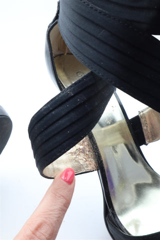 נעל עקב GUESS בשחור סטאן- מידה 37.5-38