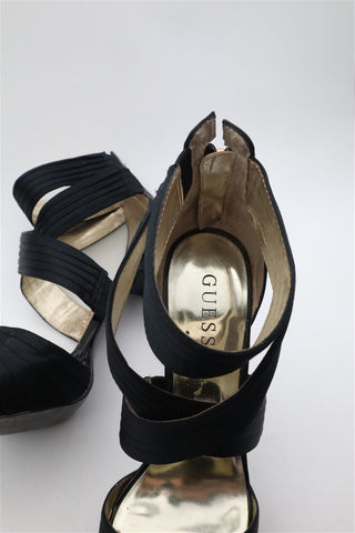 נעל עקב GUESS בשחור סטאן- מידה 37.5-38