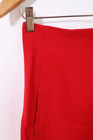 חצאית באדום ZARA מעוצבת -S