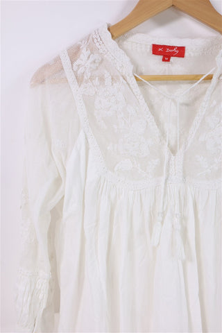 חולצת תחרה מעוצבת בשמנת- M