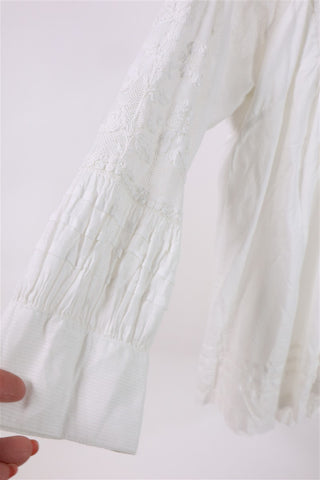 חולצת תחרה מעוצבת בשמנת- M