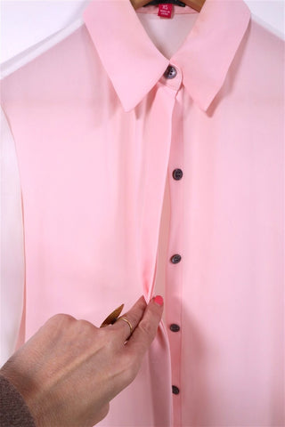 חולצה מכופתרת בלבן וורוד- XS