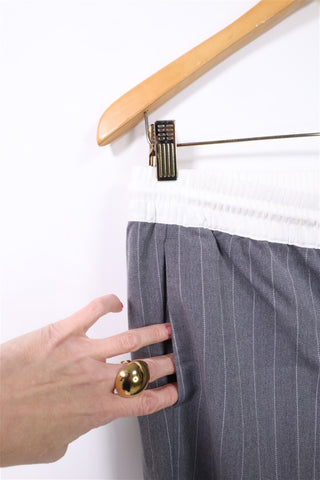 מכנסי פסים חדשים באפטר- M