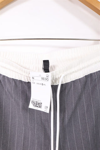 מכנסי פסים חדשים באפטר- M